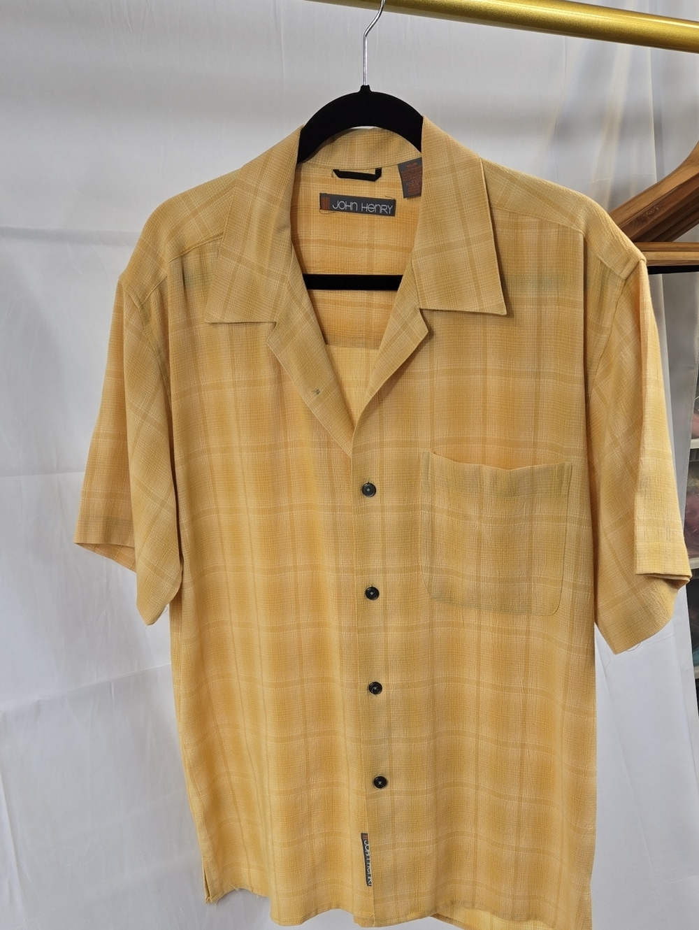 John Henry Men’s Short Sleeve Button-Up Shirt in Light Yellow Plaid Medium